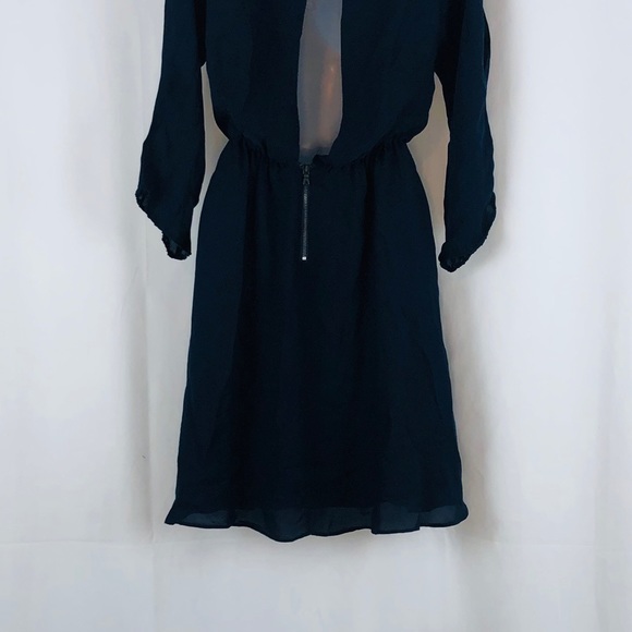 Alice + Olivia Silk cold shoulder minidresss M - Picture 9 of 13